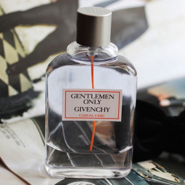 Only chic. Givenchy Gentlemen only Casual Chic. Туалетная вода Givenchy Gentlemen only Casual Chic. Givenchy Gentleman Casual Chic. Gentleman only духи мужские Givenchy.