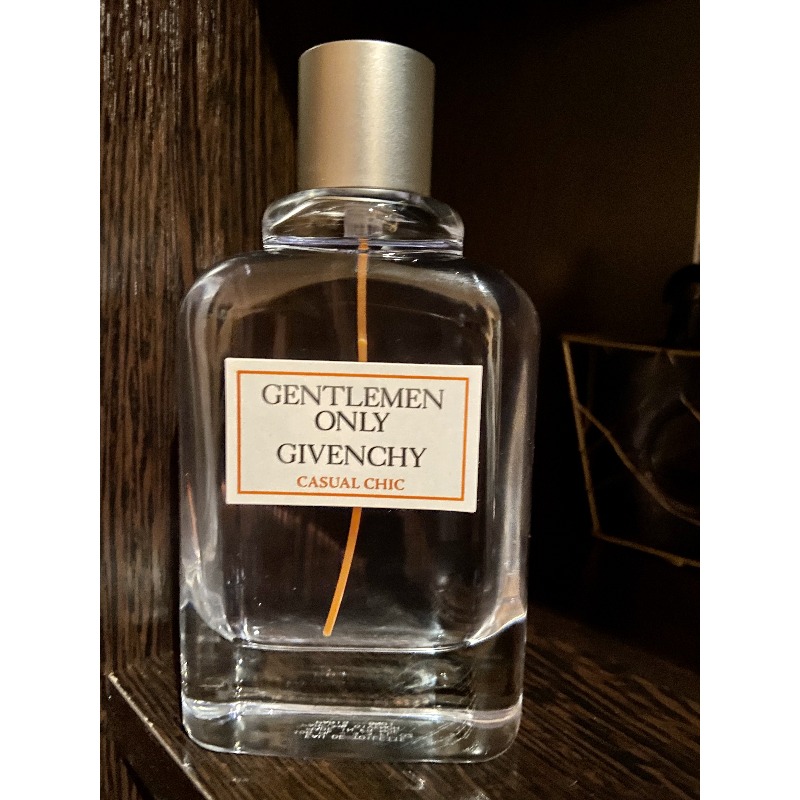 Givenchy gentlemen only casual chic