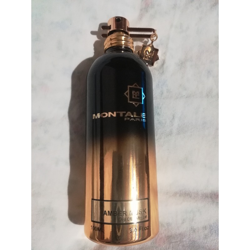 Montale so amber. Монталь Амбер Маск. Montale Amber Musk. Монталь Роуз Наит. Montale Amber Musk описание.