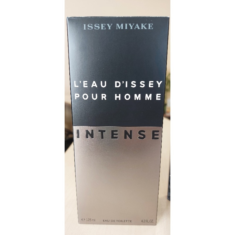 Issey Miyake L eau d Issey pour Homme Intense 200 2